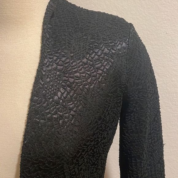 Cutest Black Blazer🖤 - Picture 2 of 8